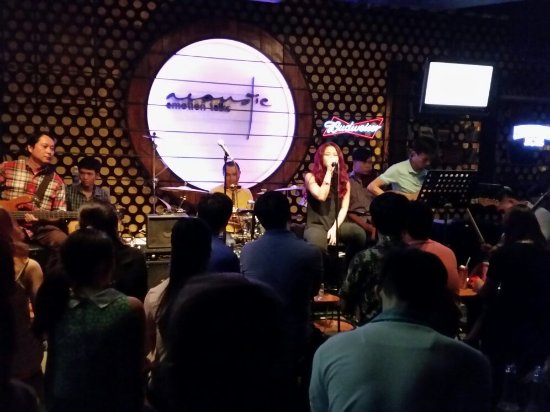 Acoustic Bar