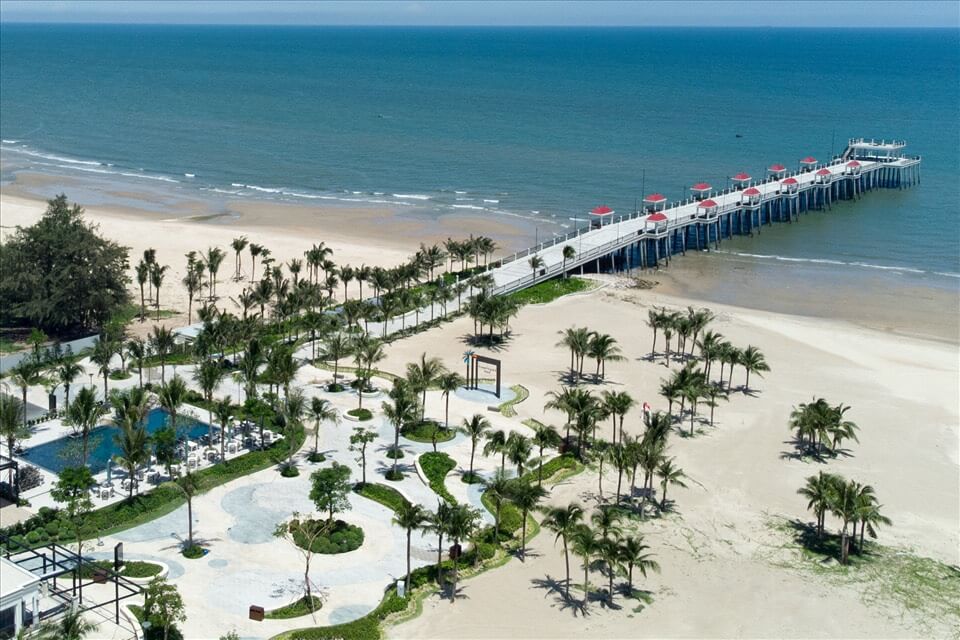 Hamptons Pier, Cầu đi bộ ngắm biển đầu tiên và dài nhất Châu Á