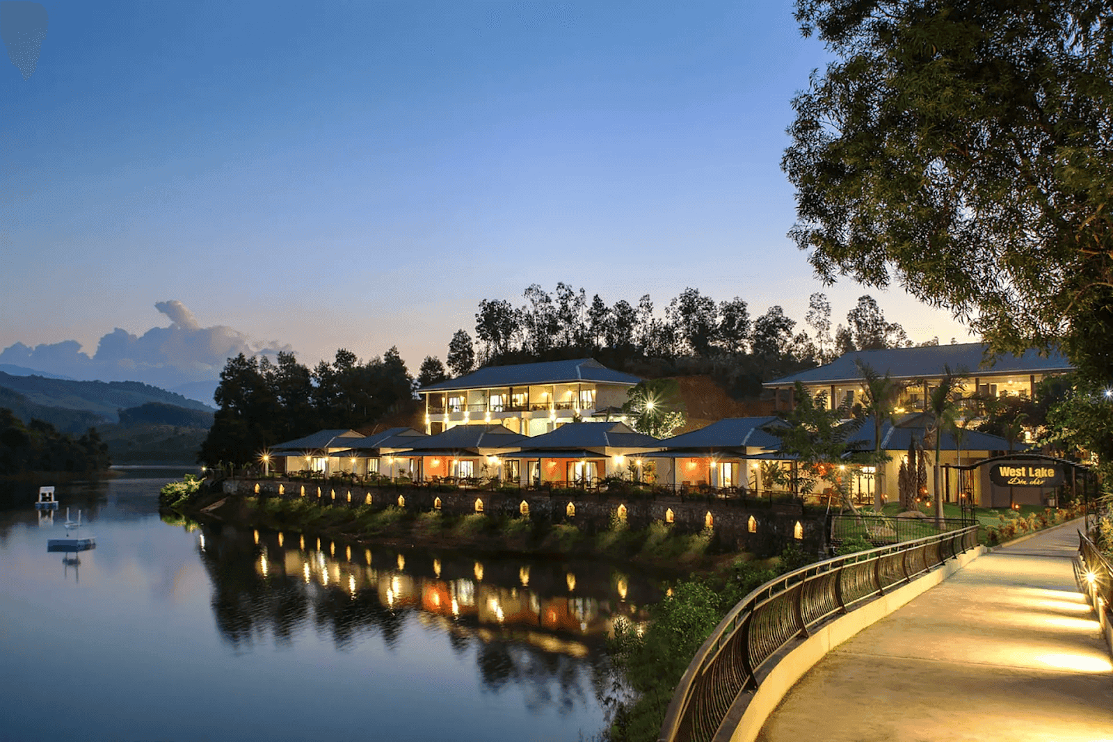 Phong Nha Lake House