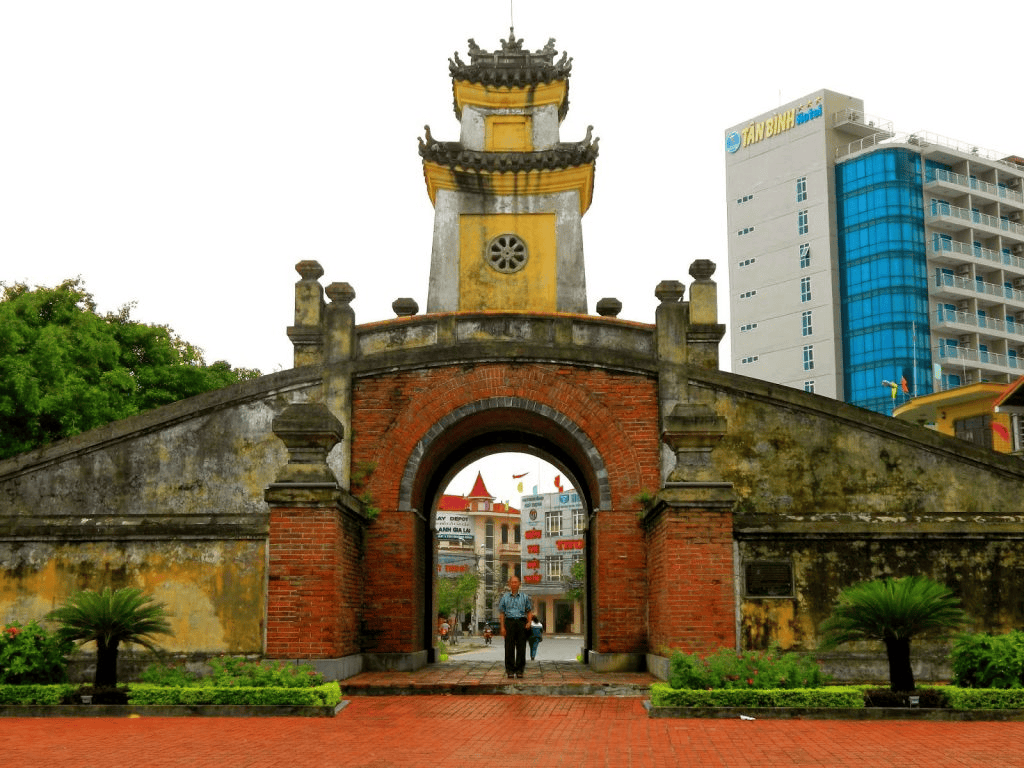 Quảng Bình Quan, Quảng Bình