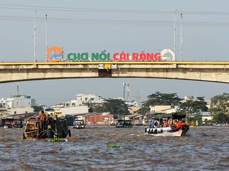 Cồn Phụng - Di tích Ông Đạo dừa