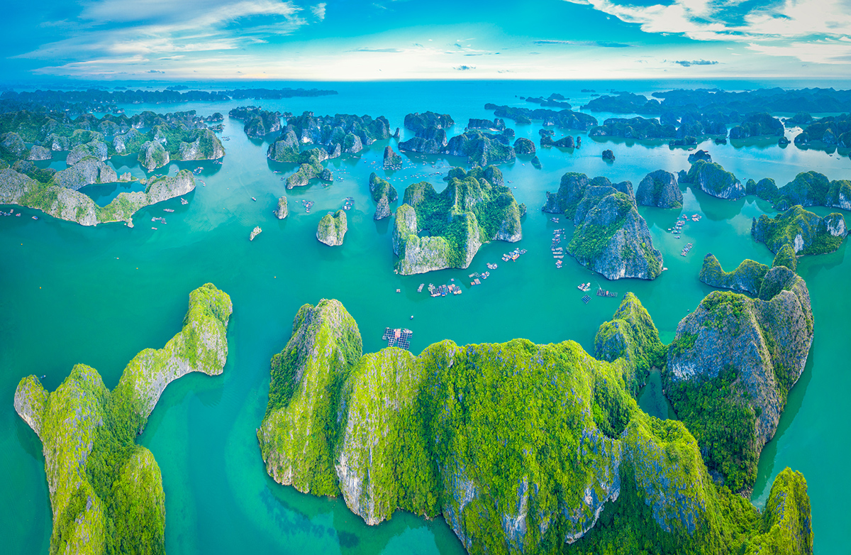 Khung cảnh vịnh Lan Hạ
