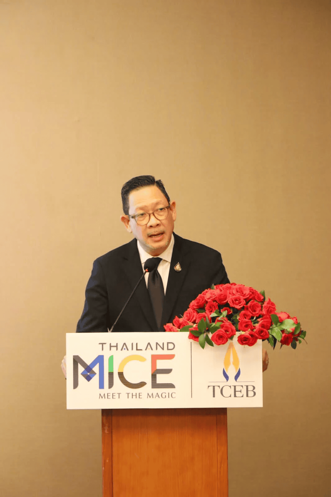 Ông Puripan Bunnag, Phó Chủ tịch cao cấp của TCEB, khuyến khích các đại diện doanh nghiệp Việt Nam tham dự các triển lãm thương mại tại Thái Lan