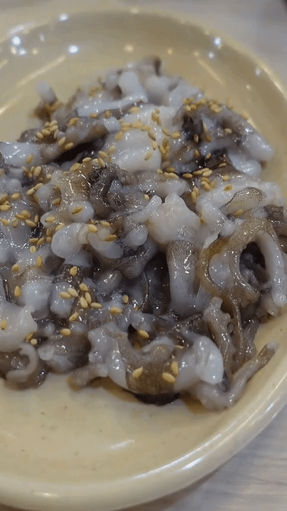 Món ăn mà nhóm của Anh Thy thưởng thức.
