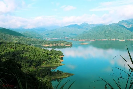 Khung cảnh bình yên của thung lũng Ba Khan