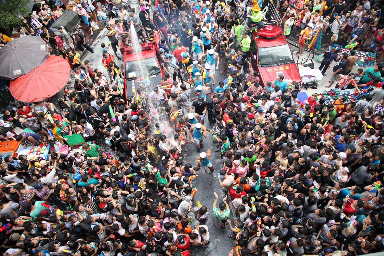 Lễ hội té nước Songkran Côn Minh