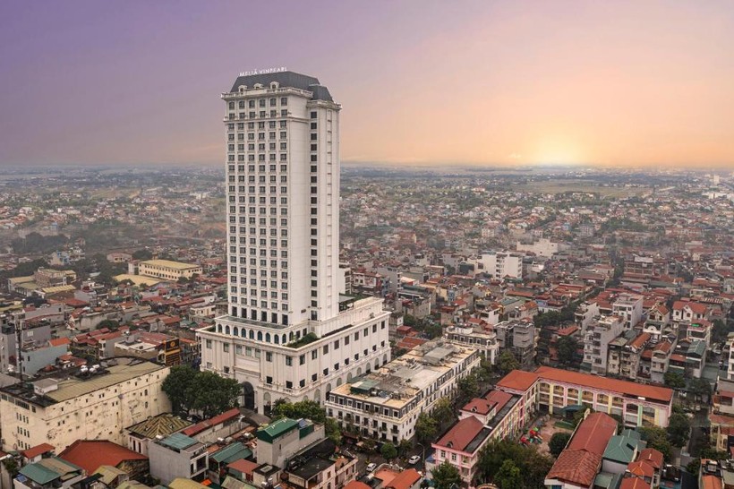 Phủ Lý - sự pha trộn đầy quyến rũ giữa lịch sử và nhịp sống hiện đại sôi động.