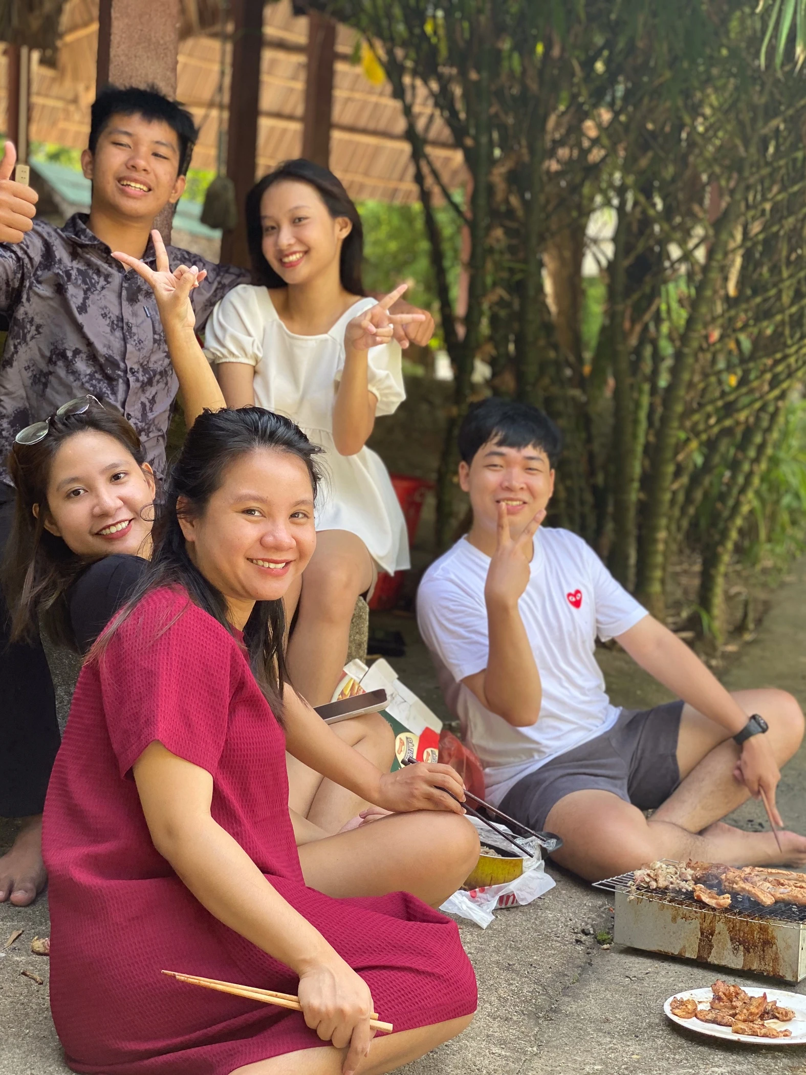 Huyên cùng gia đình đi du lịch 2-3 lần/năm.