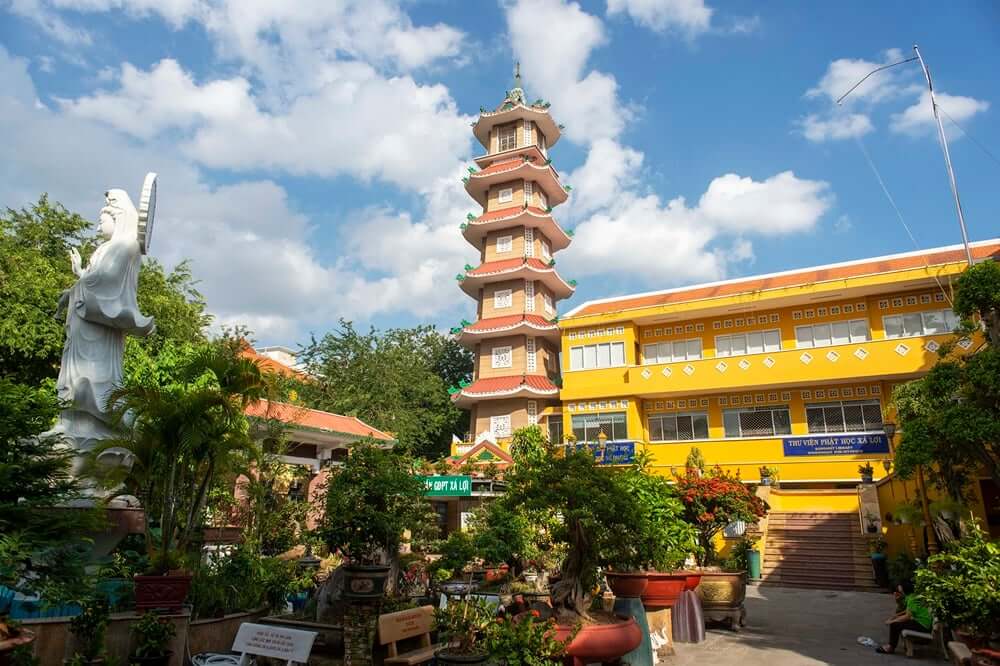 Chùa Xá Lợi Sài Gòn.