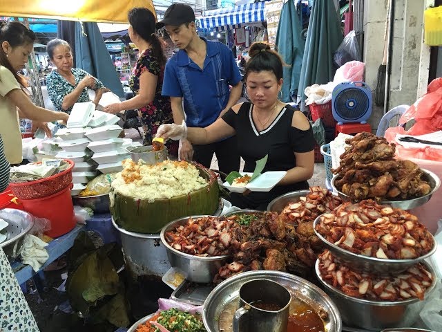 Xôi gà Bà Chiểu.