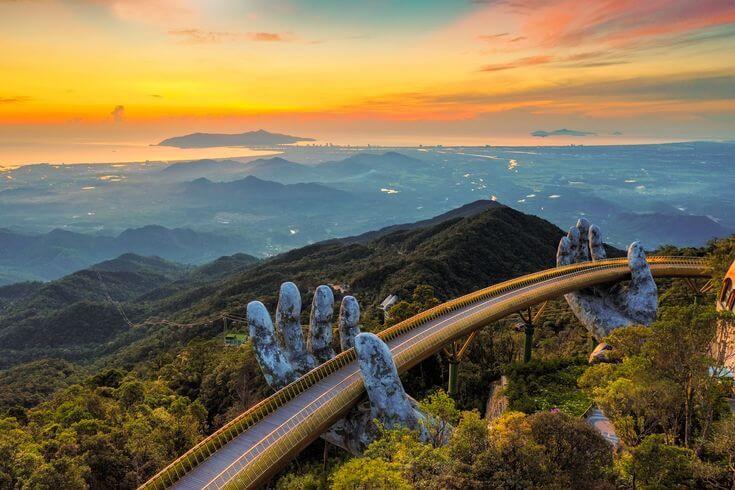 Cầu Vàng tại Bà Nà Hills, Thành phố Đà Nẵng