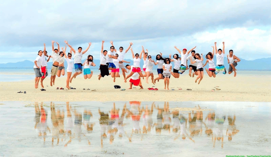 Team Building là cách tốt nhất để tạo ra sự gắn kết và tăng cường mối quan hệ giữa các thành viên trong tổ chức.