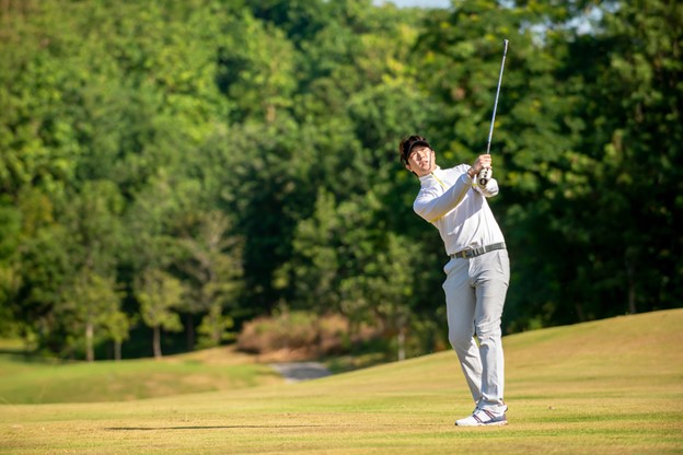 Sự kết hợp hoàn hảo giữa việc thư giãn trên sân golf tại các địa điểm nổi tiếng