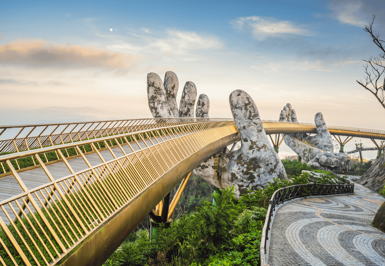 Cầu Vàng - Sun World Bà Nà Hills Đà Nẵng