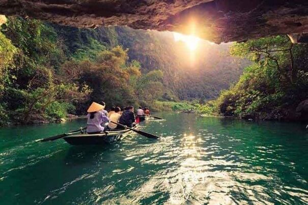 Hà Nội - Tràng An - Bái Đính - Hạ Long - Khu du lịch Yên Tử