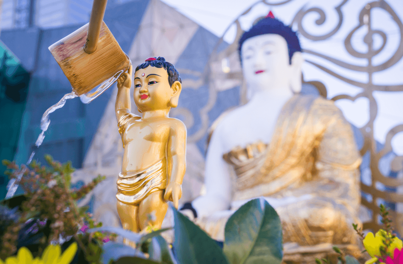 Lễ tắm Phật - một nghi thức quan trọng trong Lễ Phật Đản