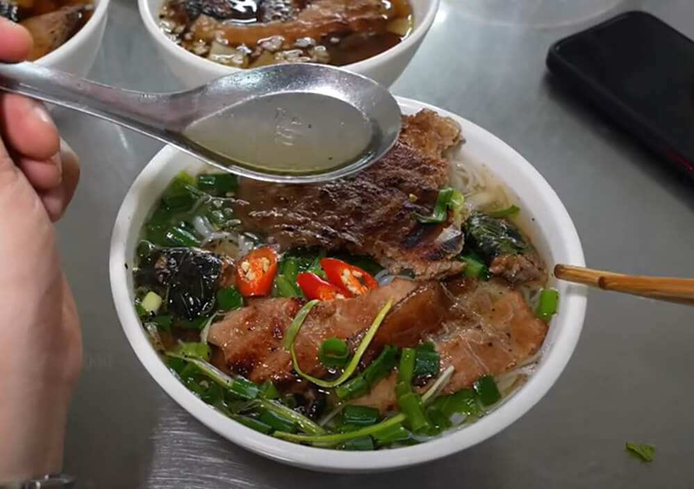 Bún chả chan.