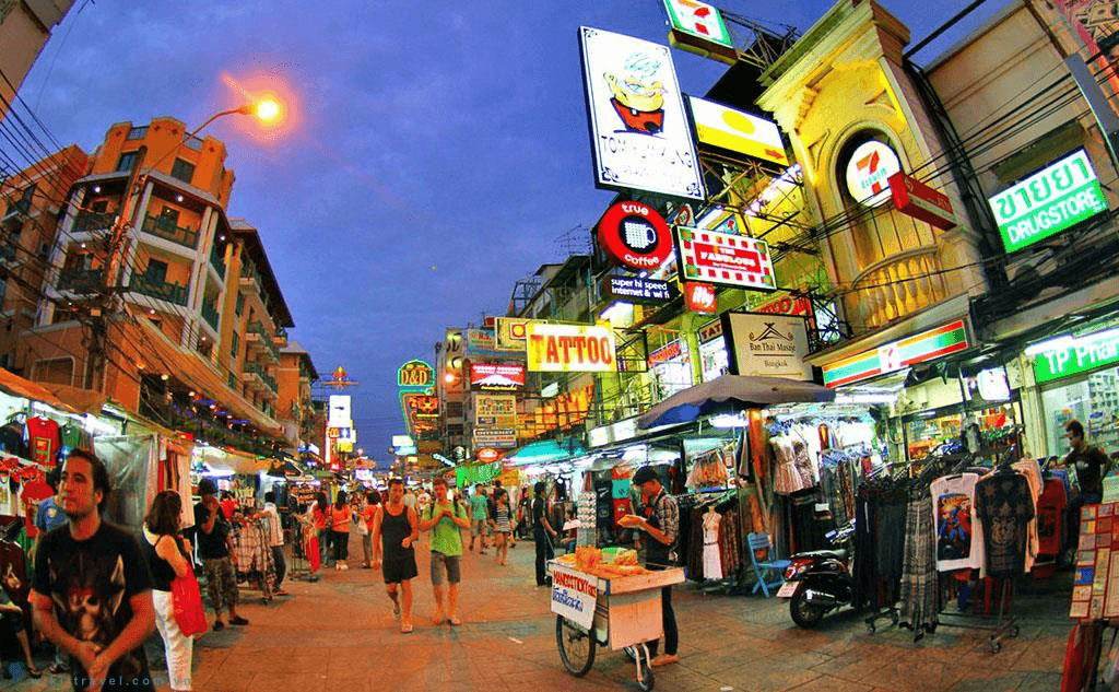 Tản bộ ở trung tâm Bangkok