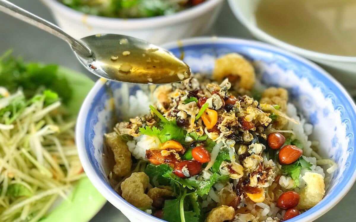 Cơm hến Huế (Ảnh sưu tầm)