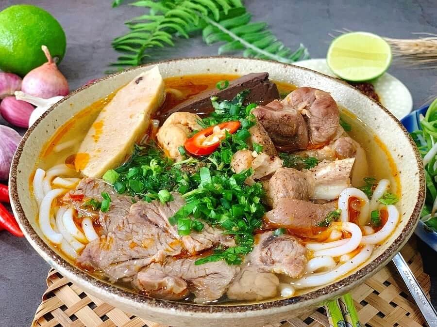 Bún bò Huế (Ảnh sưu tầm)