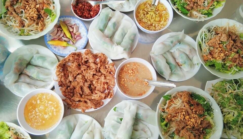Bánh ướt thịt nướng Huế (Ảnh sưu tầm)