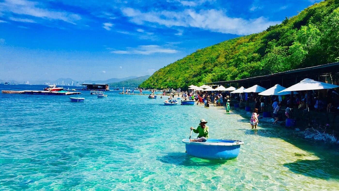 Nha Trang xứng đáng với danh hiệu một trong những điểm du lịch biển hàng đầu ở Việt Nam.