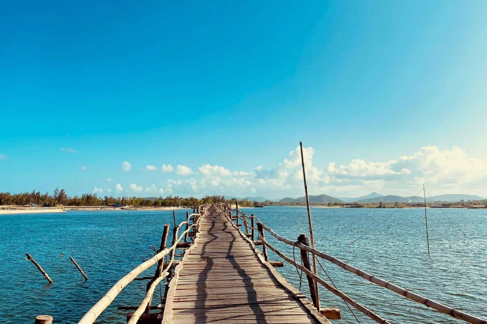 Cầu gỗ Ông Cọp