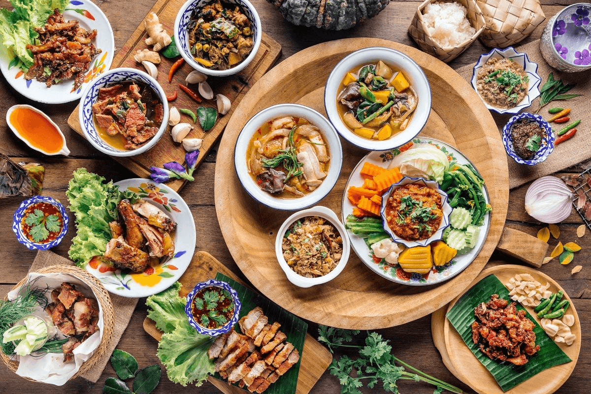 Hình ẩm thực hoàng gia truyền thống của Thái Lan