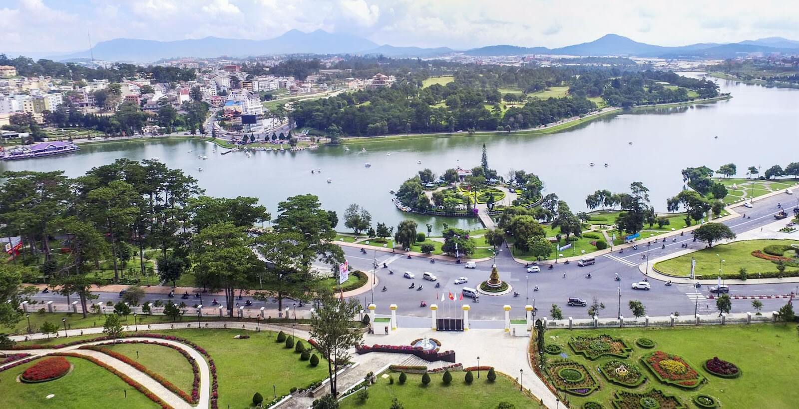 Đà Lạt, với khí hậu mát mẻ và cảnh quan thiên nhiên tuyệt đẹp, là điểm đến lý tưởng để phục hồi sức khỏe và tinh thần.