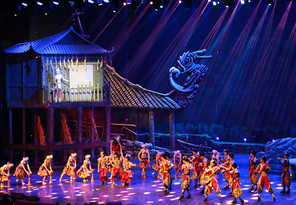 "Ấn Tượng Lưu Tam Tỷ" là một show diễn "nhất định phải xem" do đạo diễn nổi tiếng Trương Nghệ Mưu dàn dựng.