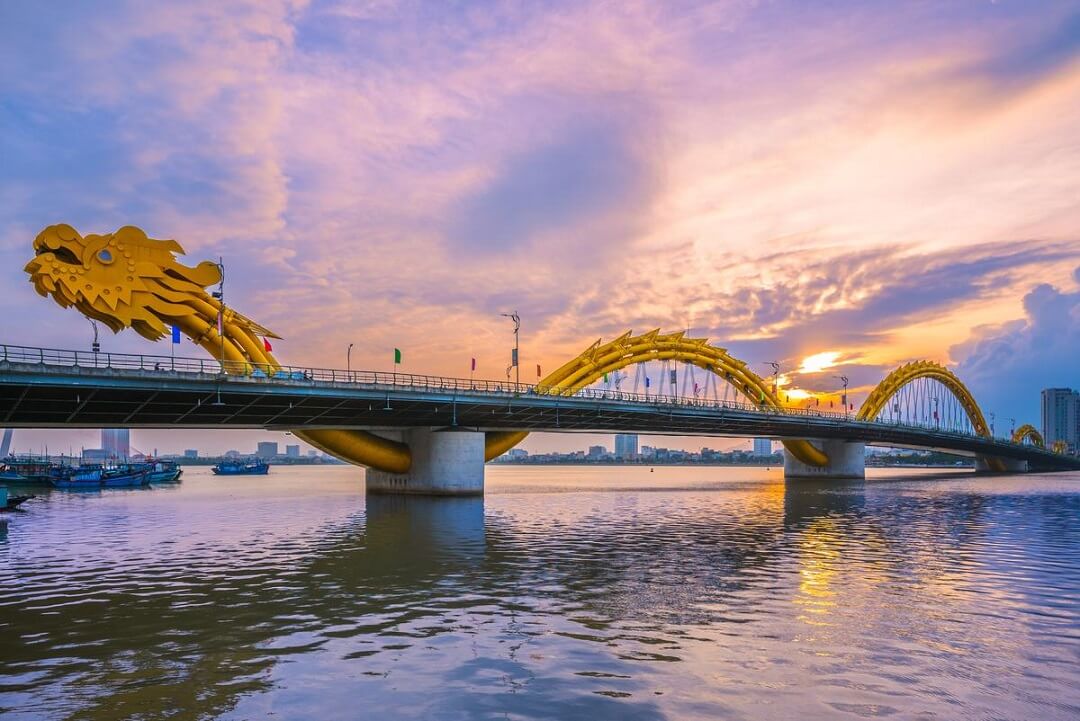 Đà Nẵng là nơi mà thiên nhiên và con người hòa quyện với nhau một cách hoàn hảo.