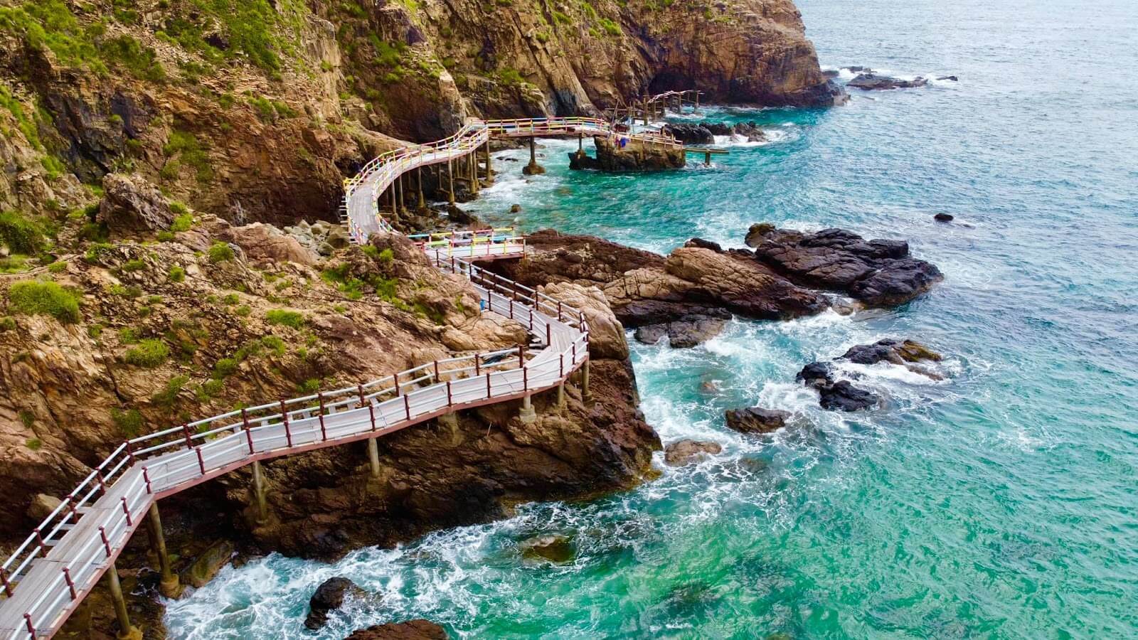 Màu Nước Biển Quyến Rũ