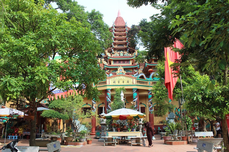 Đền Mẫu Đồng Đăng.
