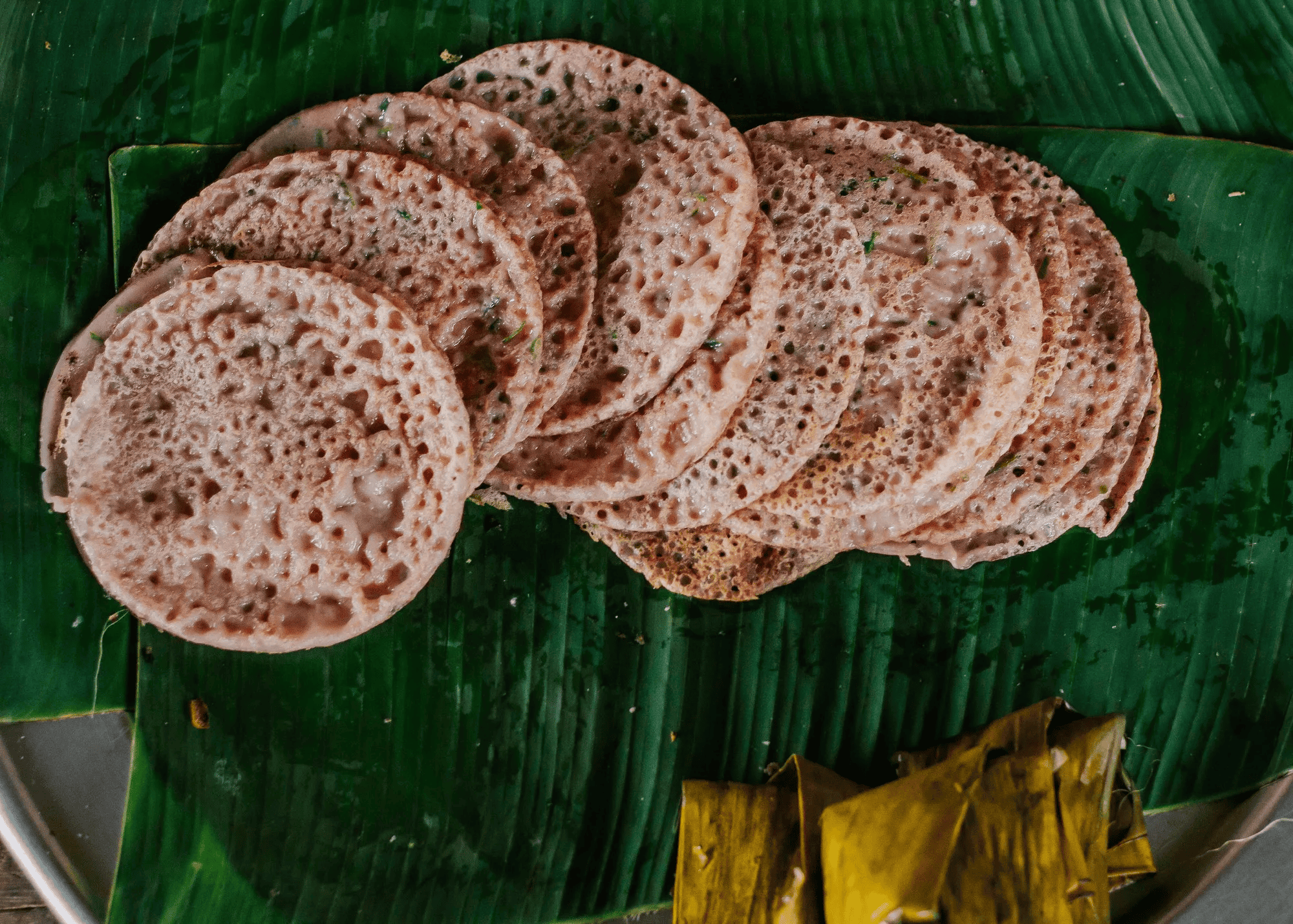 Bánh xèo Quảng Hòa cũng lọt top các món ăn tiêu biểu Việt Nam.
