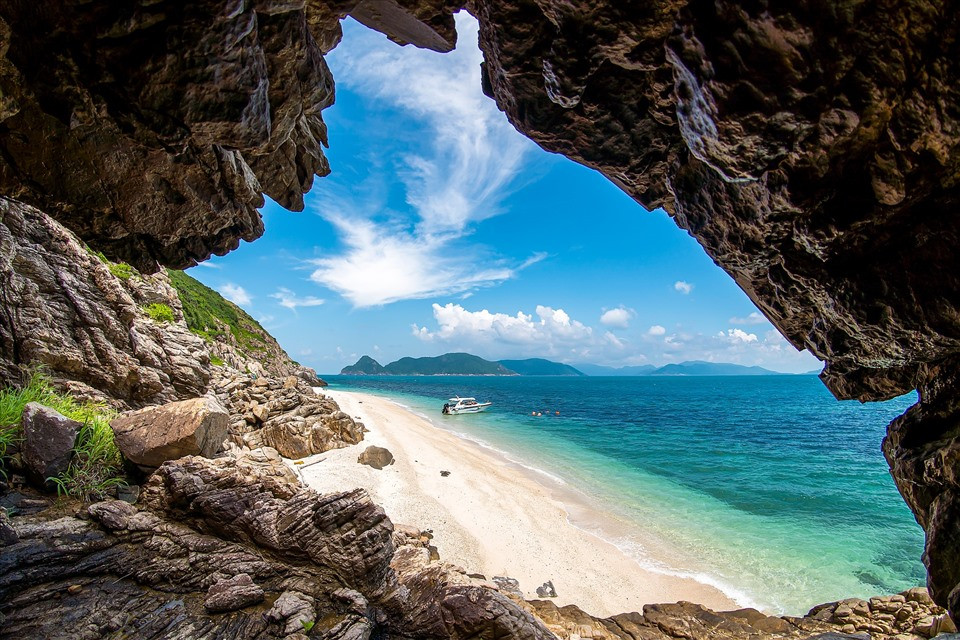 Bãi biển Côn Đảo.