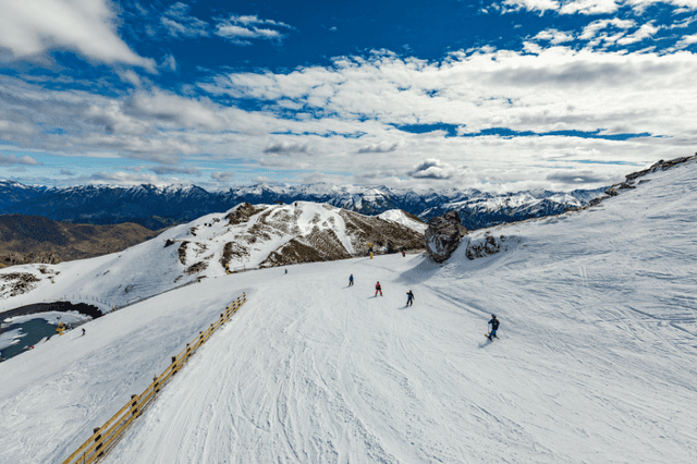 Trải nghiệm trượt tuyết tại New Zealand