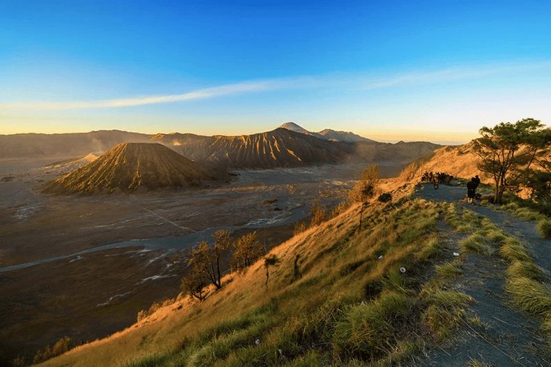 Công viên Quốc gia Bromo Tennger Semeru là một trong những viên ngọc ẩn giấu ở quốc đảo Indonesia.