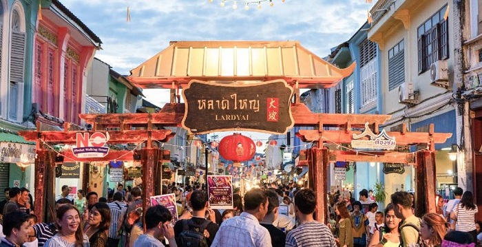 Lạc lối ở Phuket Old Town.