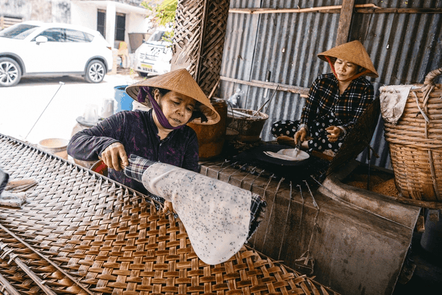 Bánh tráng Thuận Hưng hơn 200 năm tuổi 